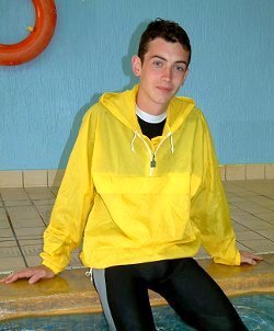 anorak pool yellow